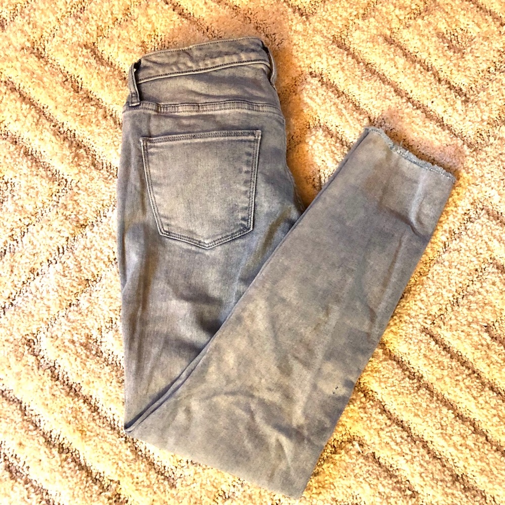 Universal Thread light wash skinny jeans